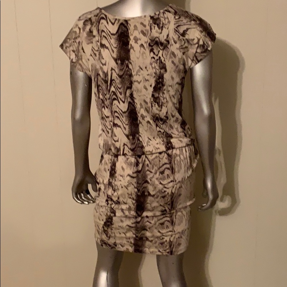 Dress - Picture 2 of 3